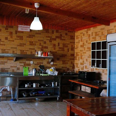 Guest House Alashara Pizunda Exterior photo